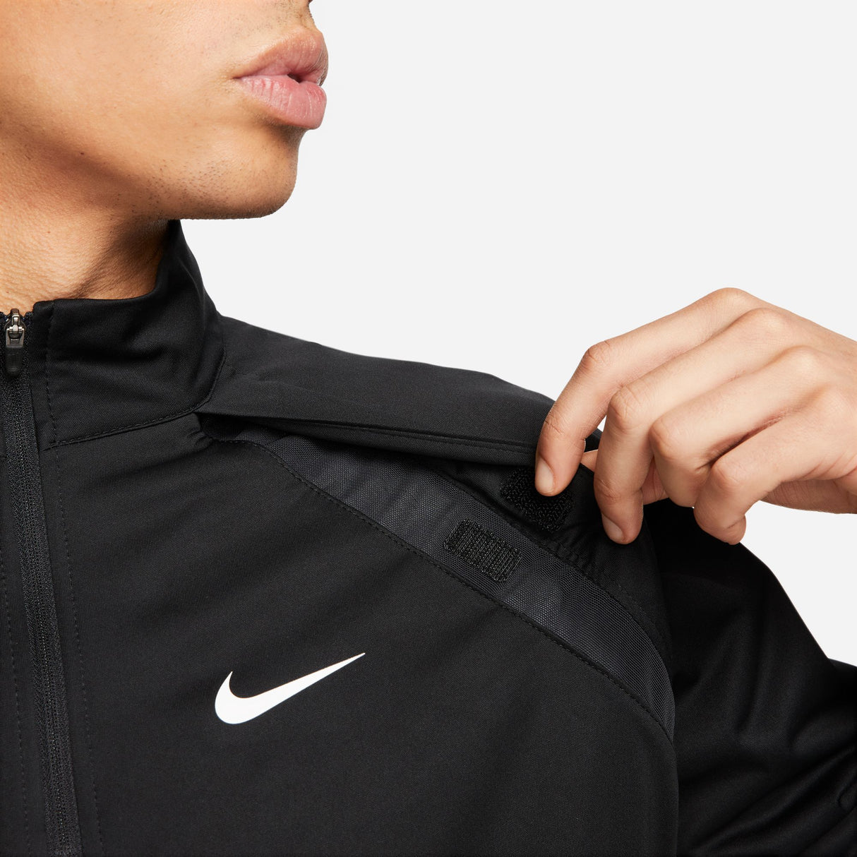 Nike Mens Repel Tour 1/2Zip Jacket