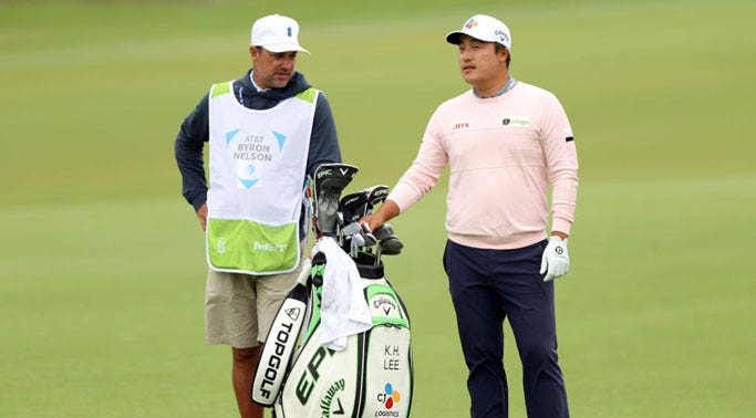 What's In My Bag: KH Lee