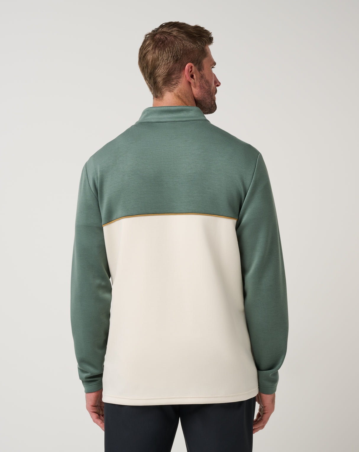 TravisMathew Fibercloud Color Block 1/4 Zip Pullover