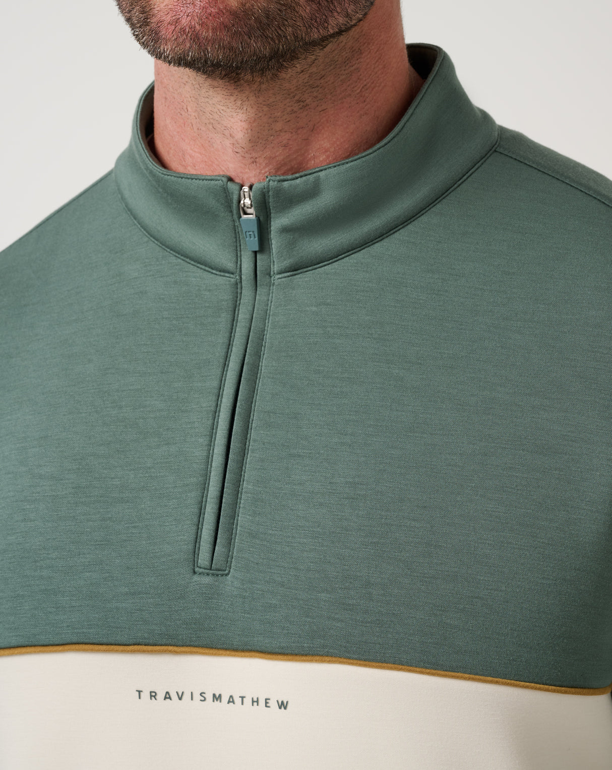 TravisMathew Fibercloud Color Block 1/4 Zip Pullover