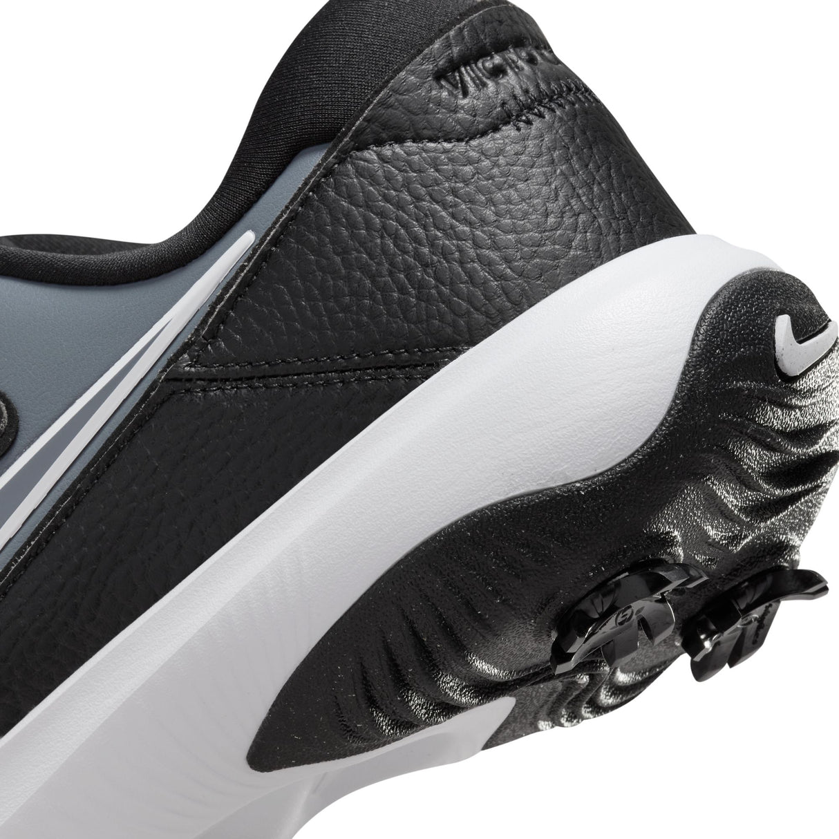 Nike Victory Pro 3 Wide Golf Shoe