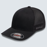 Oakley Golf Cresting Trucker Hat