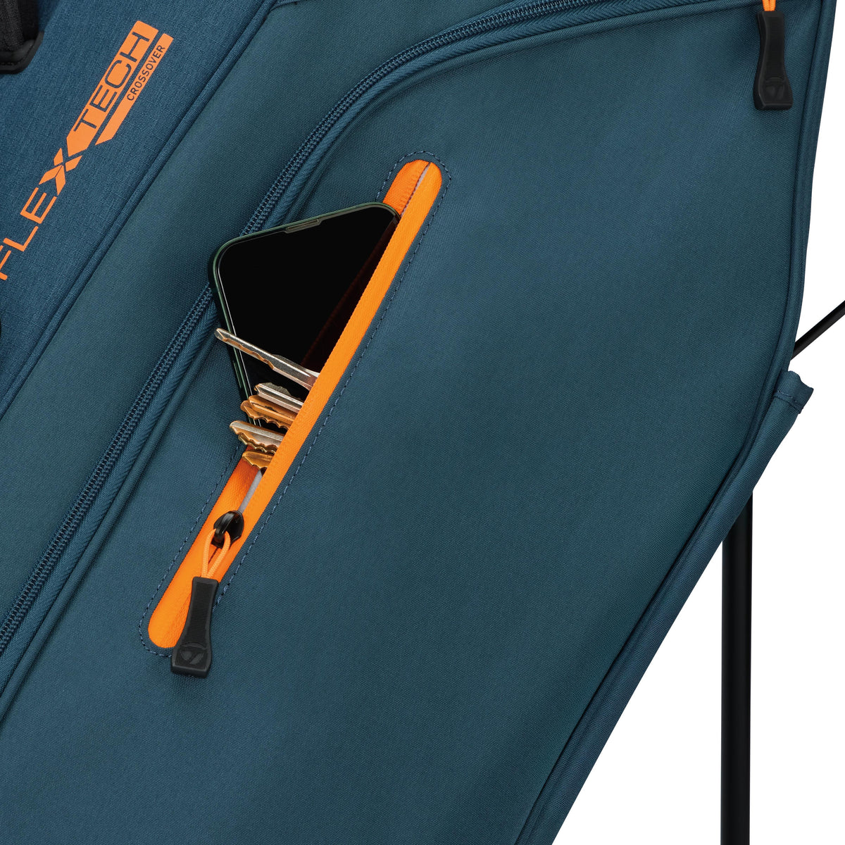 TaylorMade 2026 Flextech Crossover Stand Bag